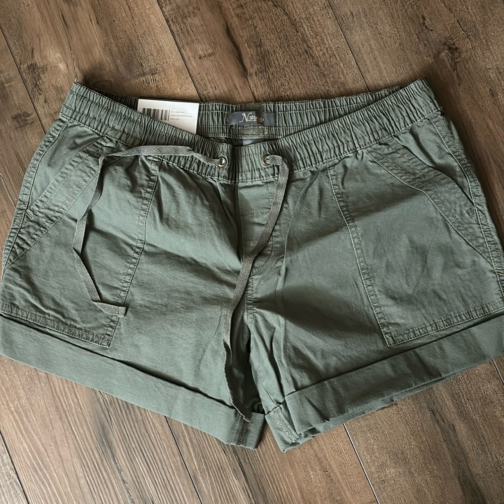 Natural Reflections women’s shorts